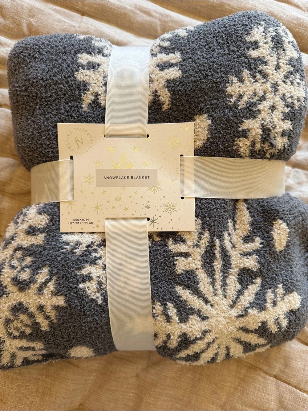 Snowflake Throw Blanket Cozy Plush